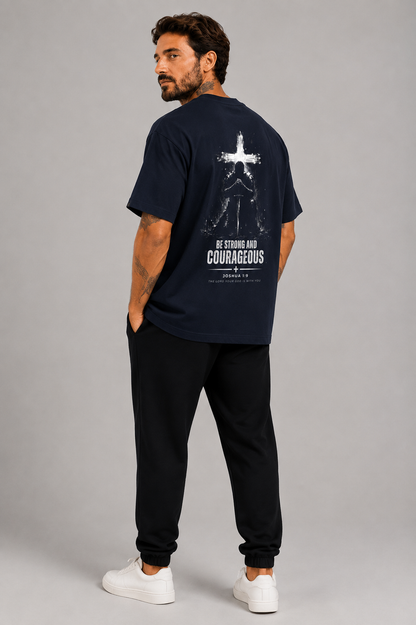 Be Strong and Courageous – T-shirt Oversized | Caminho Collection | Sheepfy