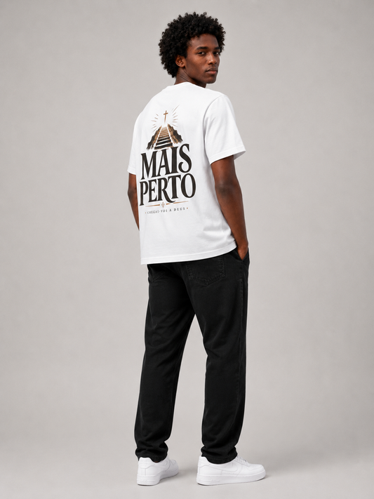 Mais Perto – T-shirt de Manga Curta | Caminho Collection | Sheepfy