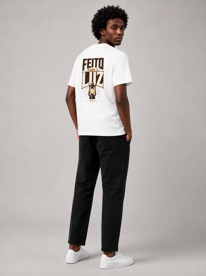 Feito para a Luz – T-shirt de Manga Curta | Caminho Collection | Sheepfy