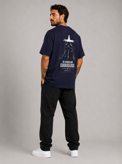 Be Strong and Courageous – T-shirt Oversized | Caminho Collection | Sheepfy