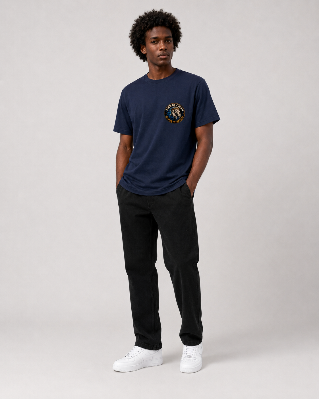 He Has Triumphed – T-shirt de Manga Curta | Caminho Collection | Sheepfy