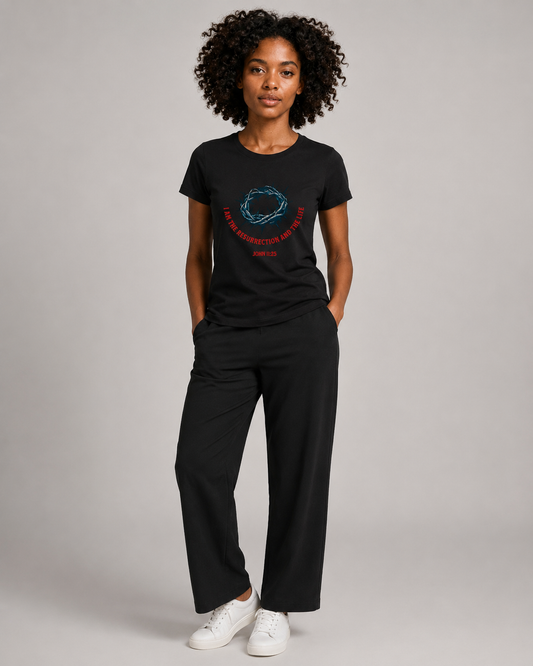 He Lives – T-shirt de Manga Curta | Caminho Collection | Sheepfy