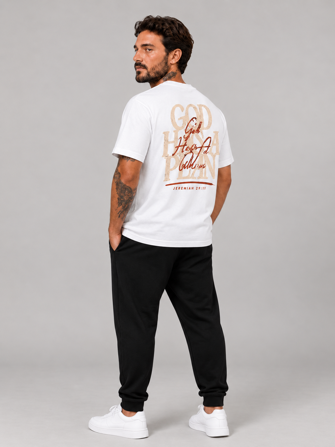 God Has a Plan – T-shirt de Manga Curta | Caminho Collection | Sheepfy
