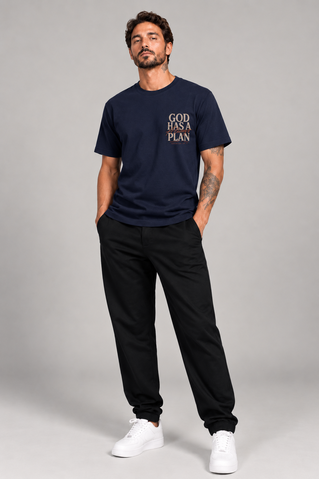 God Has a Plan – T-shirt de Manga Curta | Caminho Collection | Sheepfy