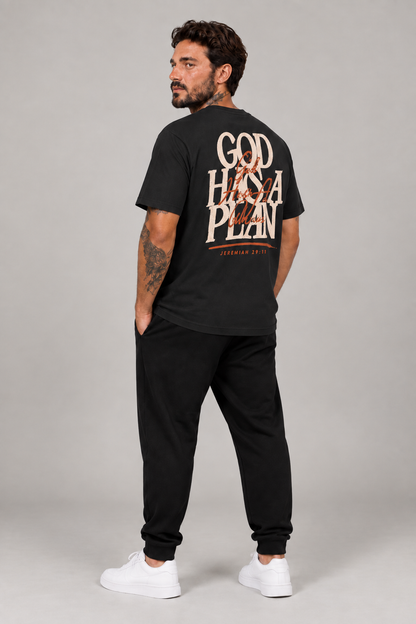 God Has a Plan – T-shirt de Manga Curta | Caminho Collection | Sheepfy
