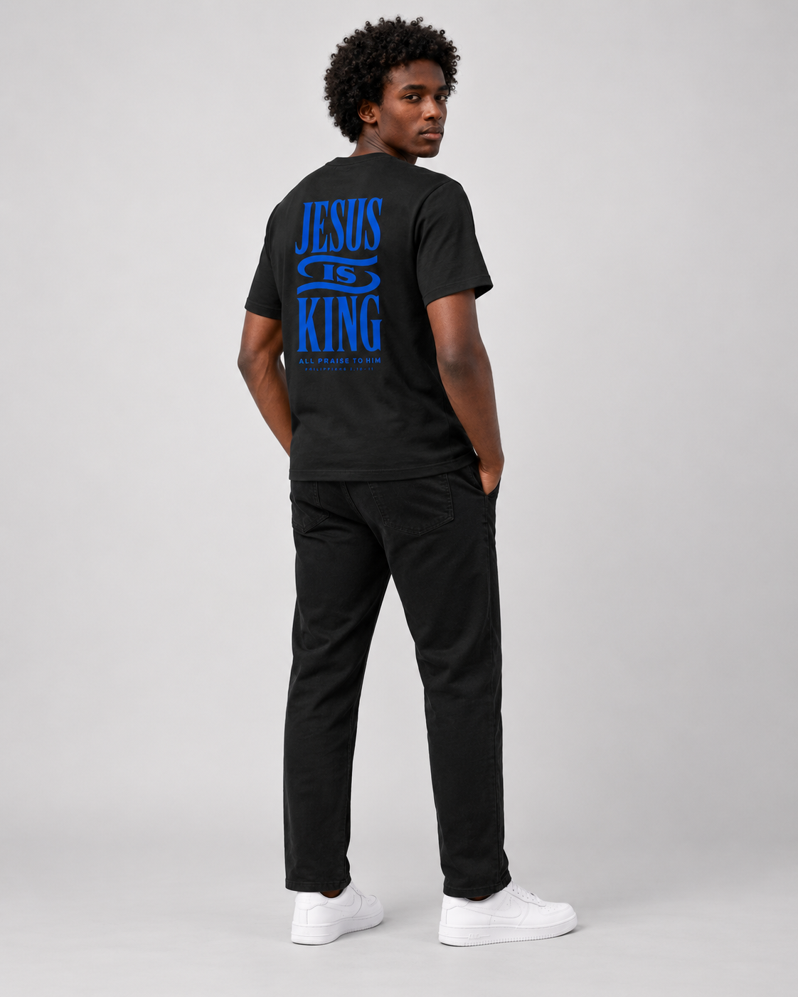 Jesus is King – T-shirt de Manga Curta | Caminho Collection | Sheepfy