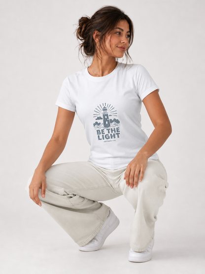 Be the Light – T-shirt de Manga Curta | Caminho Collection | Sheepfy