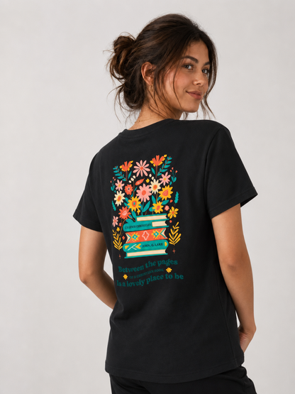 Entre as Páginas – T-shirt de Manga Curta | Caminho Collection | Sheepfy