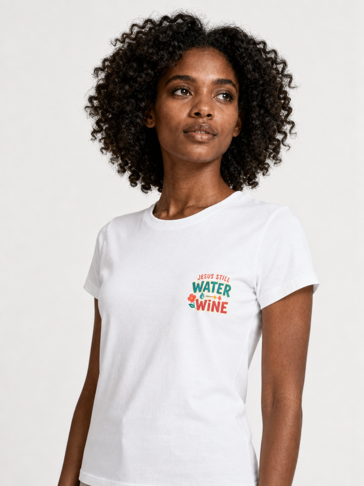 Jesus Still Turns Water Into Wine – T-shirt de Manga Curta | Caminho Collection | Sheepfy