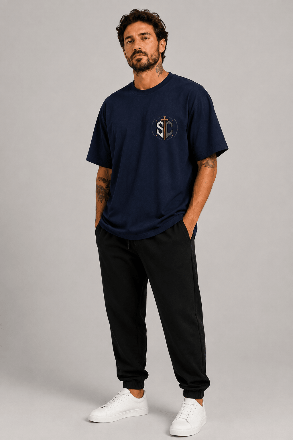 Be Strong and Courageous – T-shirt cristã oversized de homem – foto 6