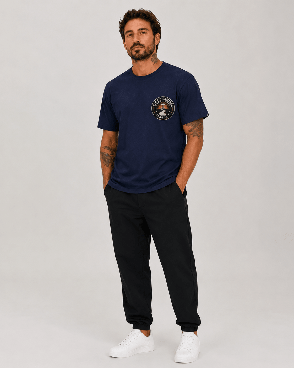 Ele É o Caminho – T-shirt cristã de homem – foto 3