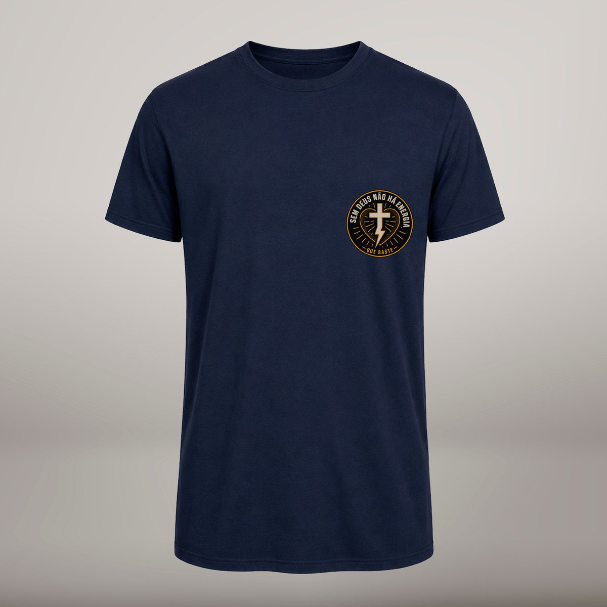 Energia Que Baste – T-shirt cristã de homem, azul-marinho (frente)