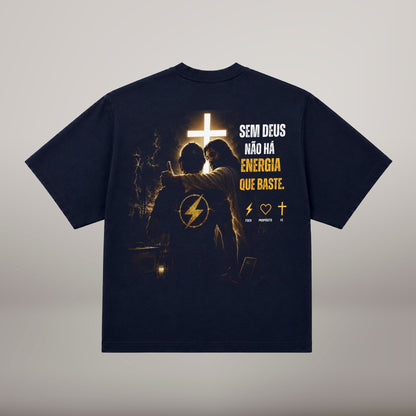 Energia Que Baste – T-shirt cristã oversized de homem, azul-marinho (costas)