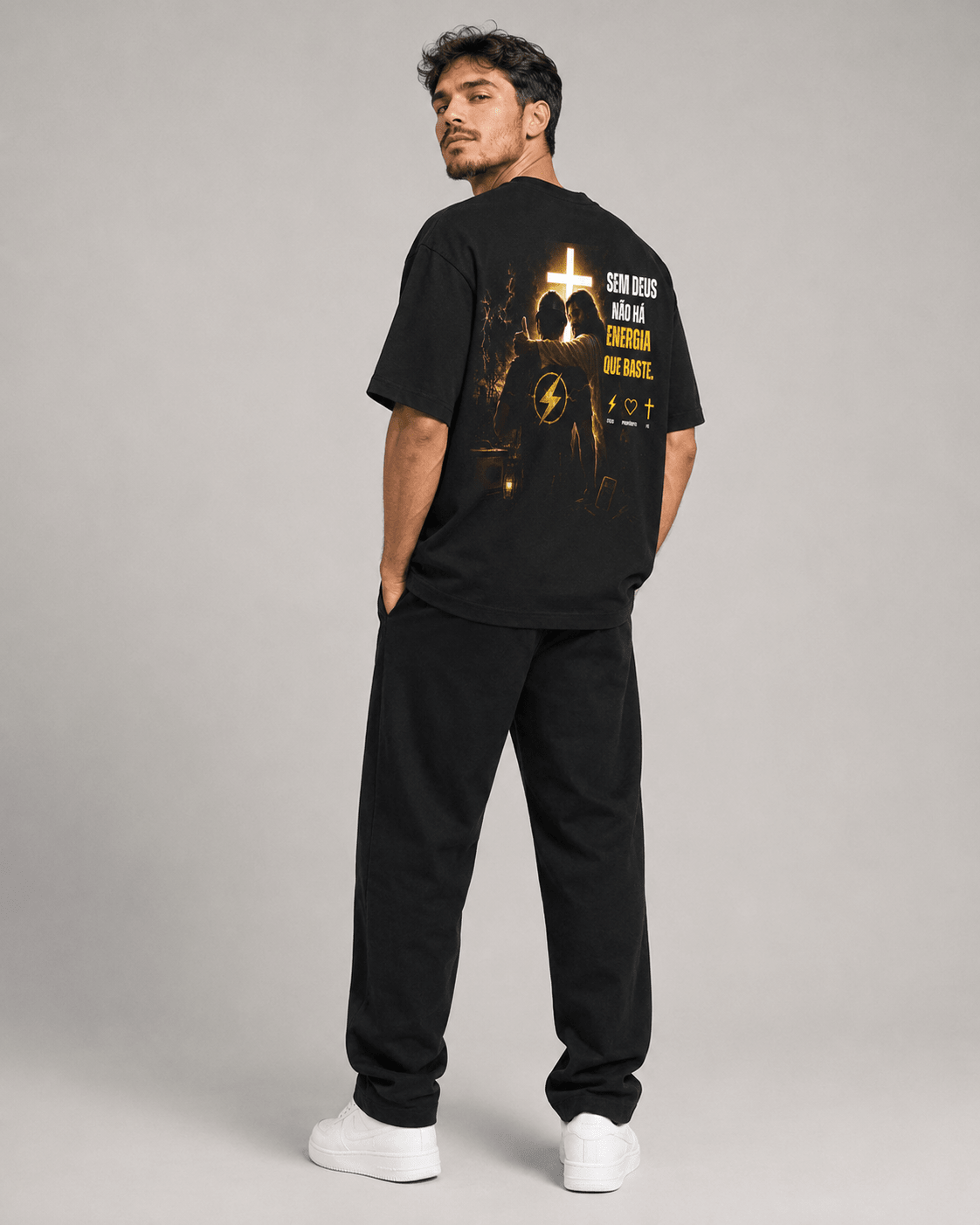 Energia Que Baste – T-shirt cristã oversized de homem