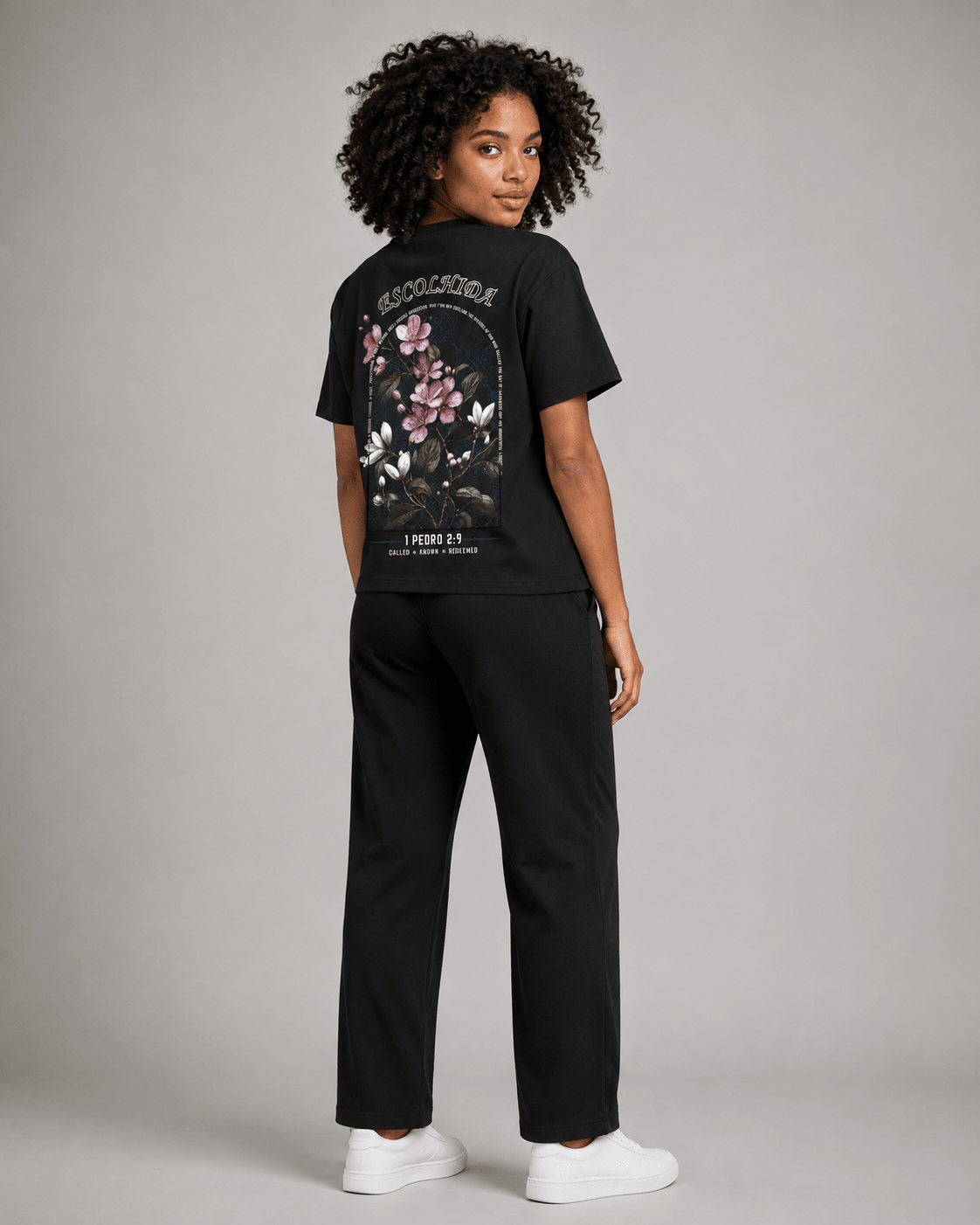 Escolhida – T-shirt cristã oversized de mulher