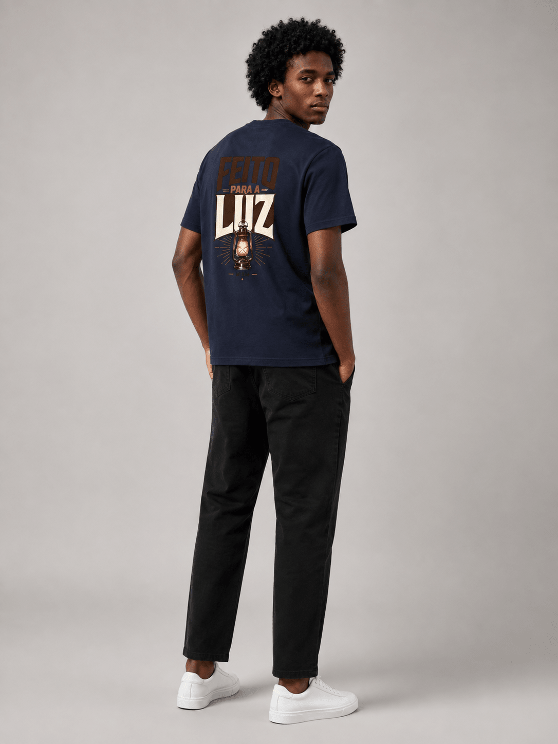 Feito para a Luz – T-shirt cristã de homem – foto 5