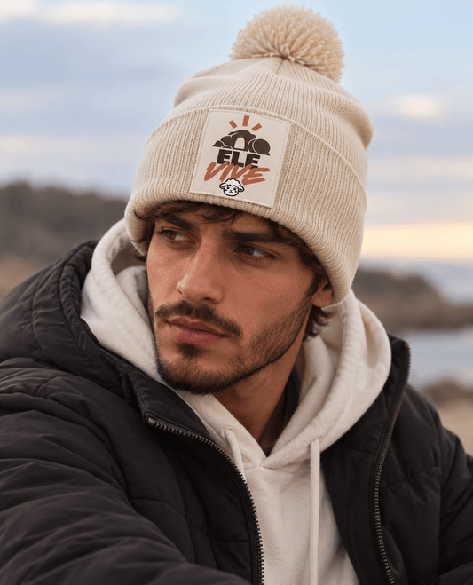 Gorro Cristão com Pompom – Ele Vive - Sheepfy