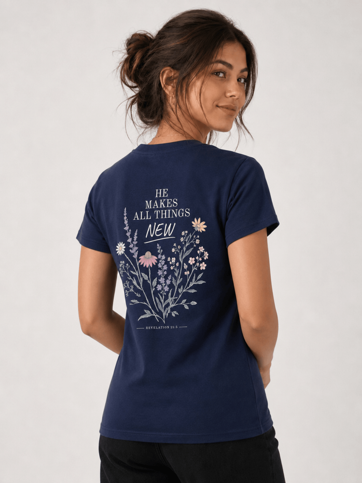 He Makes All Things New – T-shirt de Manga Curta | Caminho Collection | Sheepfy - Sheepfy