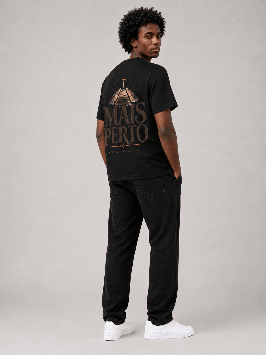 Mais Perto – T-shirt cristã de homem – foto 3