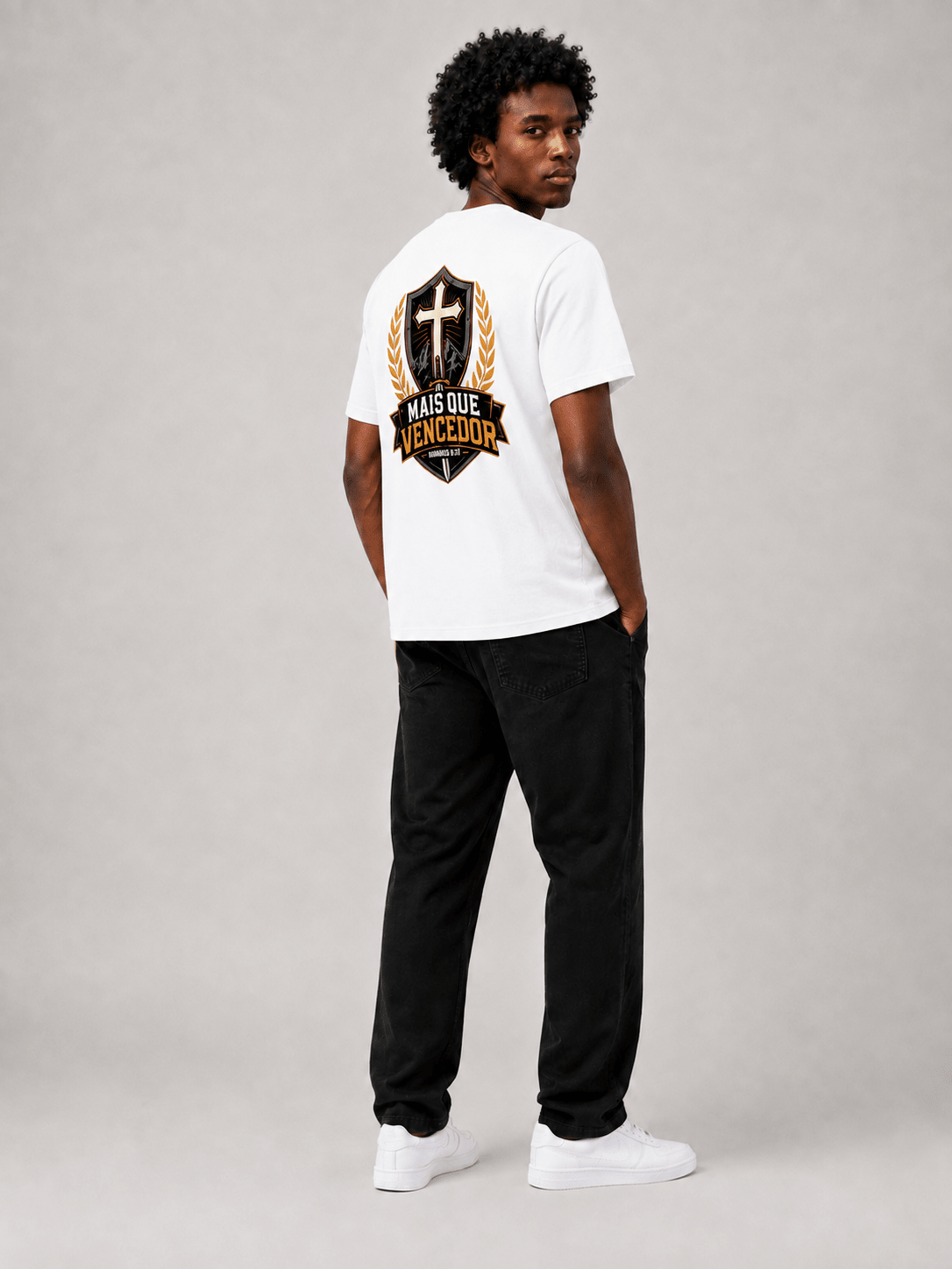 Mais Que Vencedor – T-shirt cristã de homem – foto 6