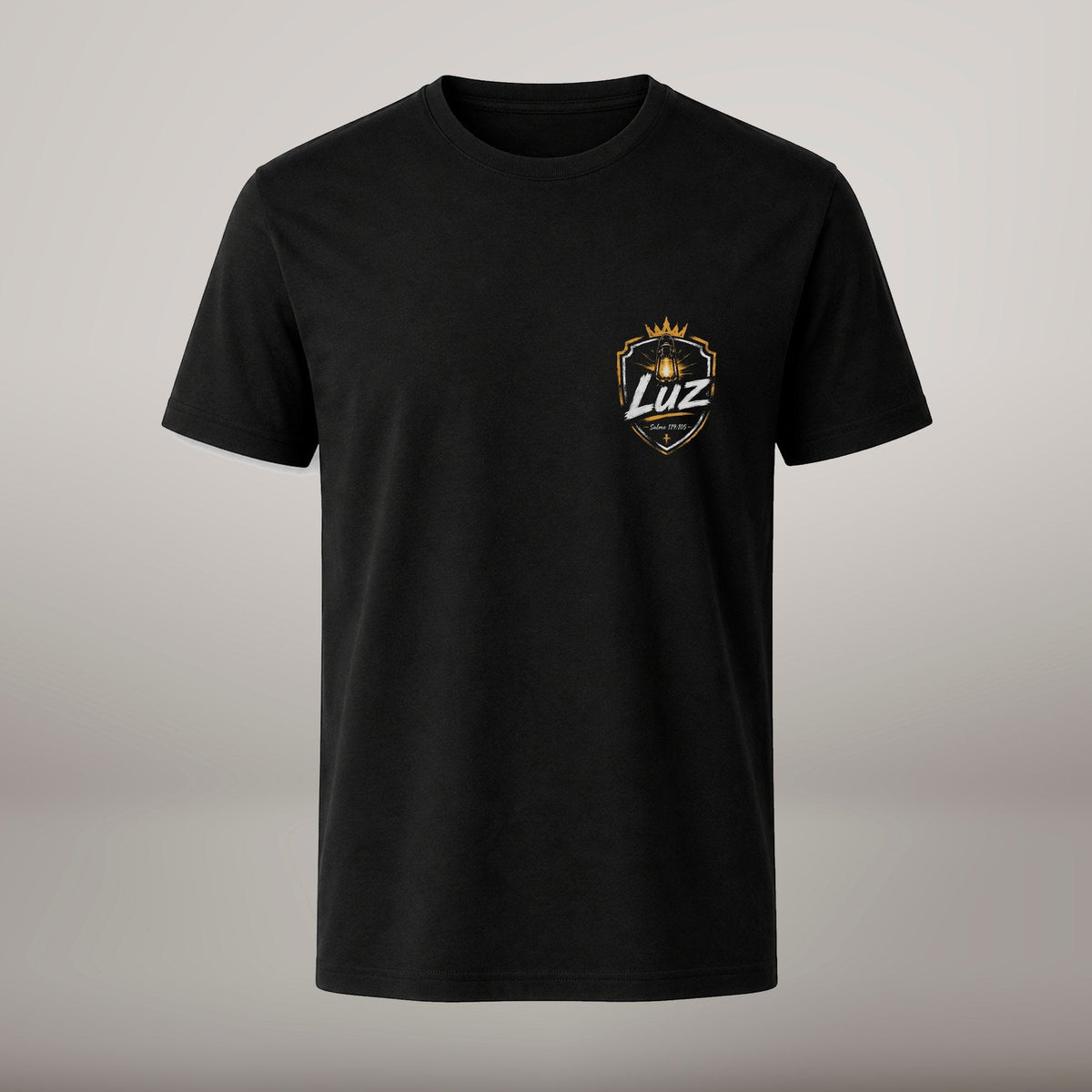Mesmo na Noite, Ele é Luz – T-shirt de Manga Curta | Caminho Collection | Sheepfy - Sheepfy