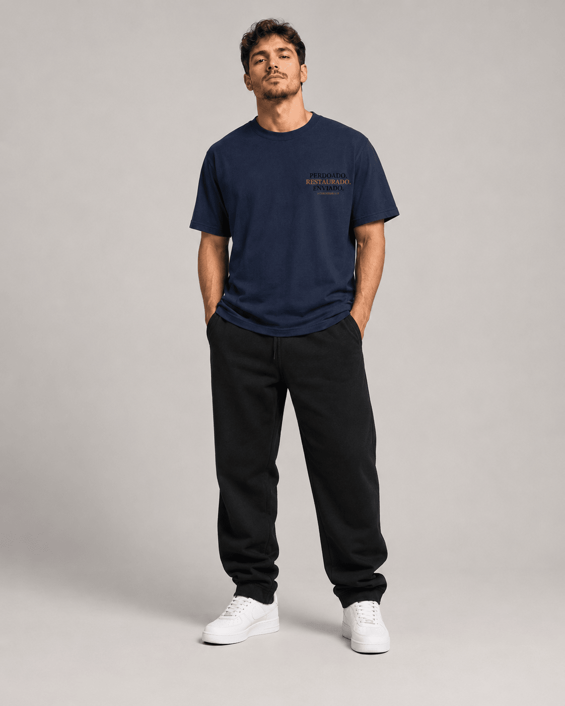 Perdoado. Restaurado. Enviado. – T-shirt cristã de homem – foto 4