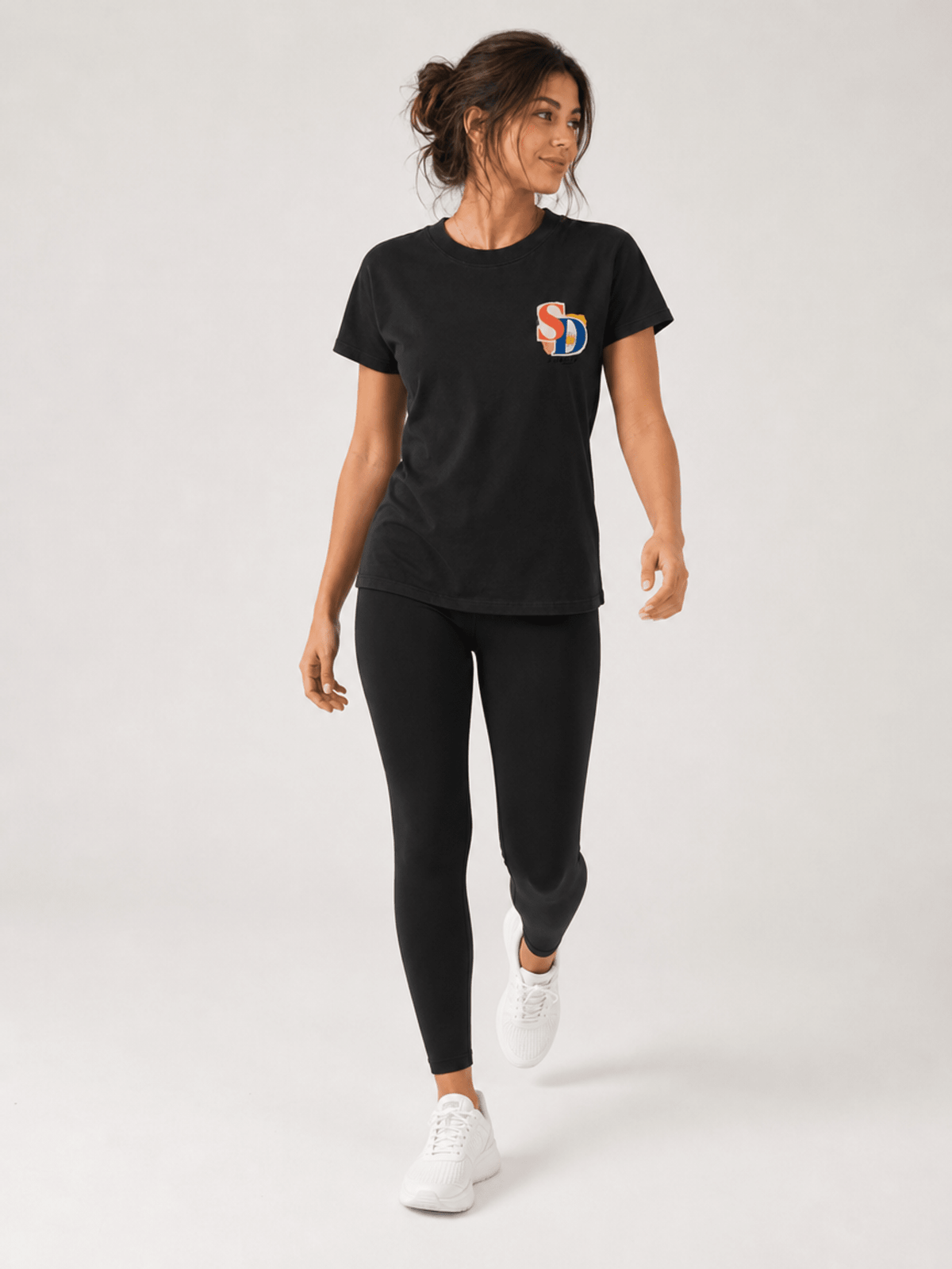 She Is Clothed – T-shirt de Manga Curta | Caminho Collection | Sheepfy - Sheepfy